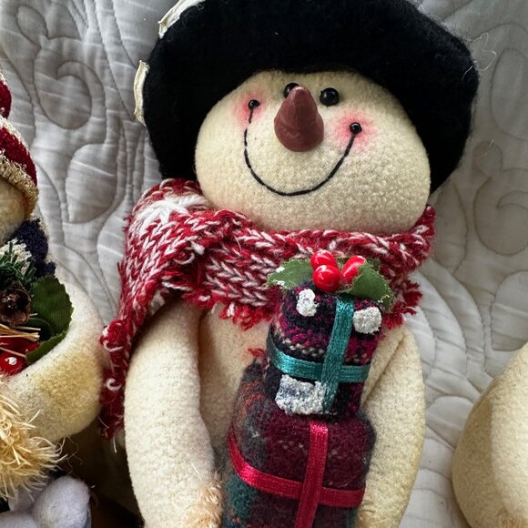 Christmas Decor: Vintage Christmas Plush Snowmen (3) - Picture 2 of 9
